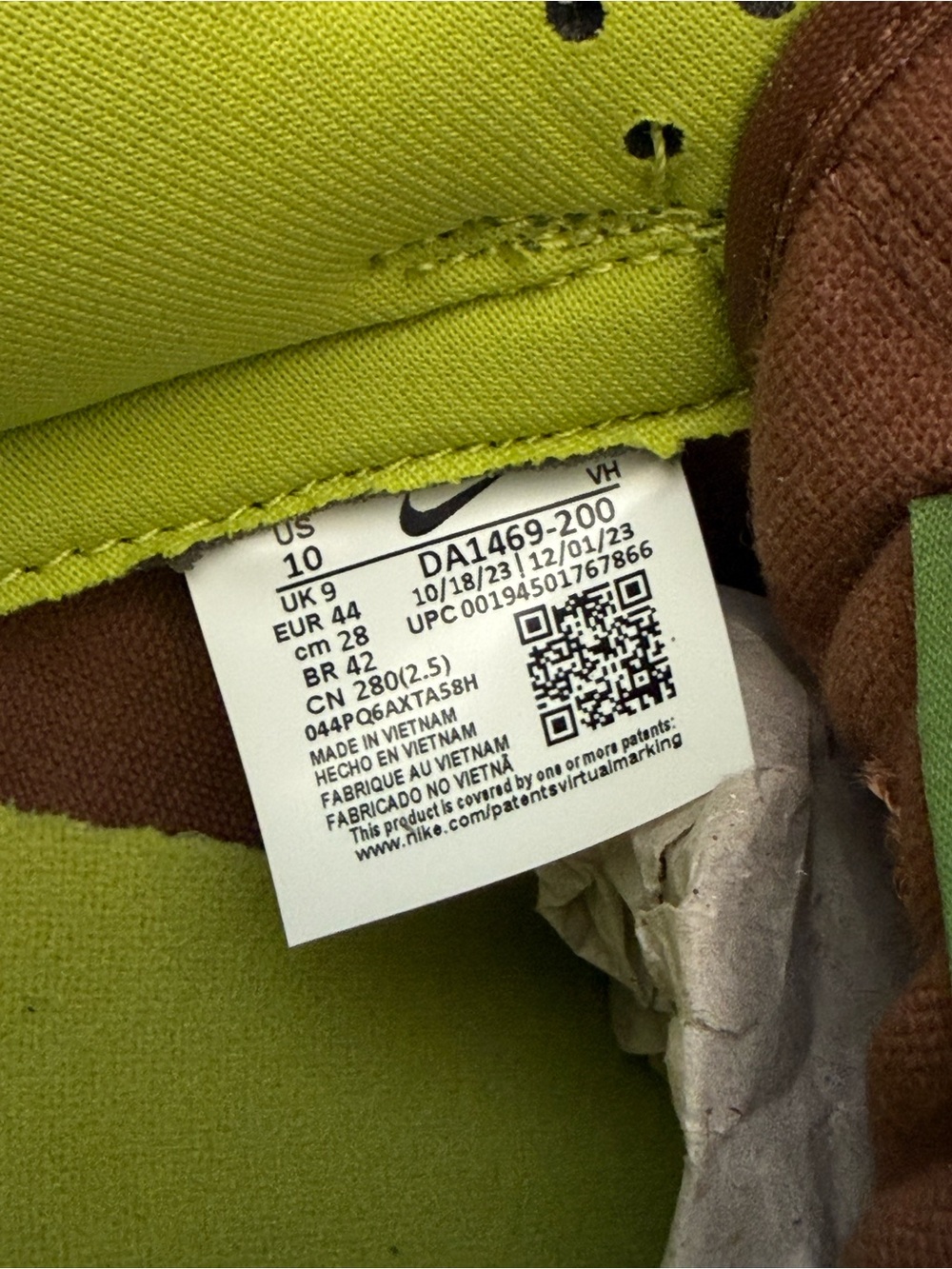 Nike Dunk Low SP Green, Brown & Purple with Neon Yellow Lining - Picture 6 of 6